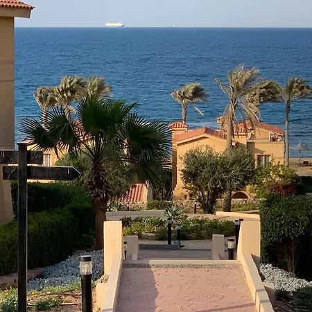La Vista Topaz Sokhna - Garden Chalet With Jacuzzi & Private Entrance, On The Pool & Near The Beach Ain Sukhna Exterior photo