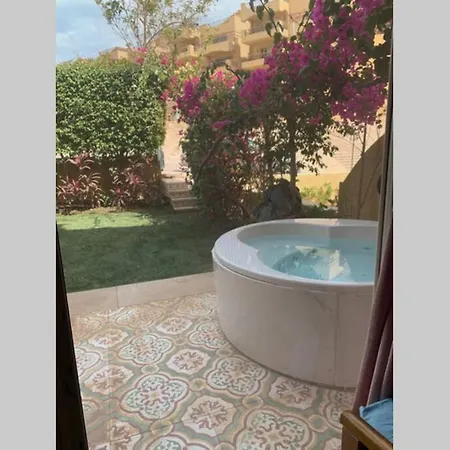 La Vista Topaz Sokhna - Garden Chalet With Jacuzzi & Private Entrance, On The Pool & Near The Beach Ain Sukhna Exterior photo